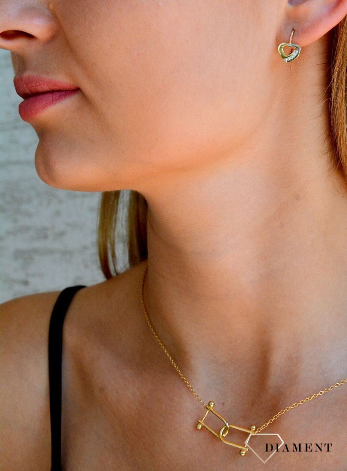 Złote kolczyki damskie 375 serduszka wiszące z cyrkoniami KL 1771A 375 (2).jpg